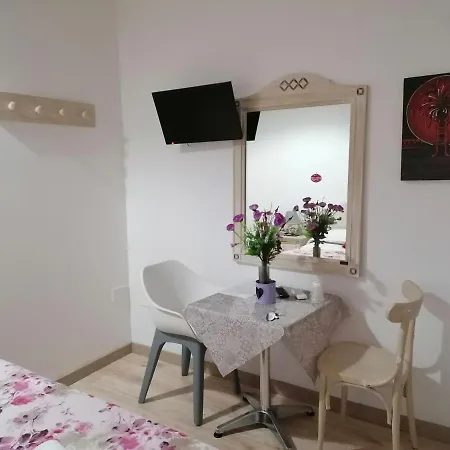 Cicerone Bed & Breakfast 4*