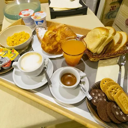Cicerone Bed & Breakfast 4*